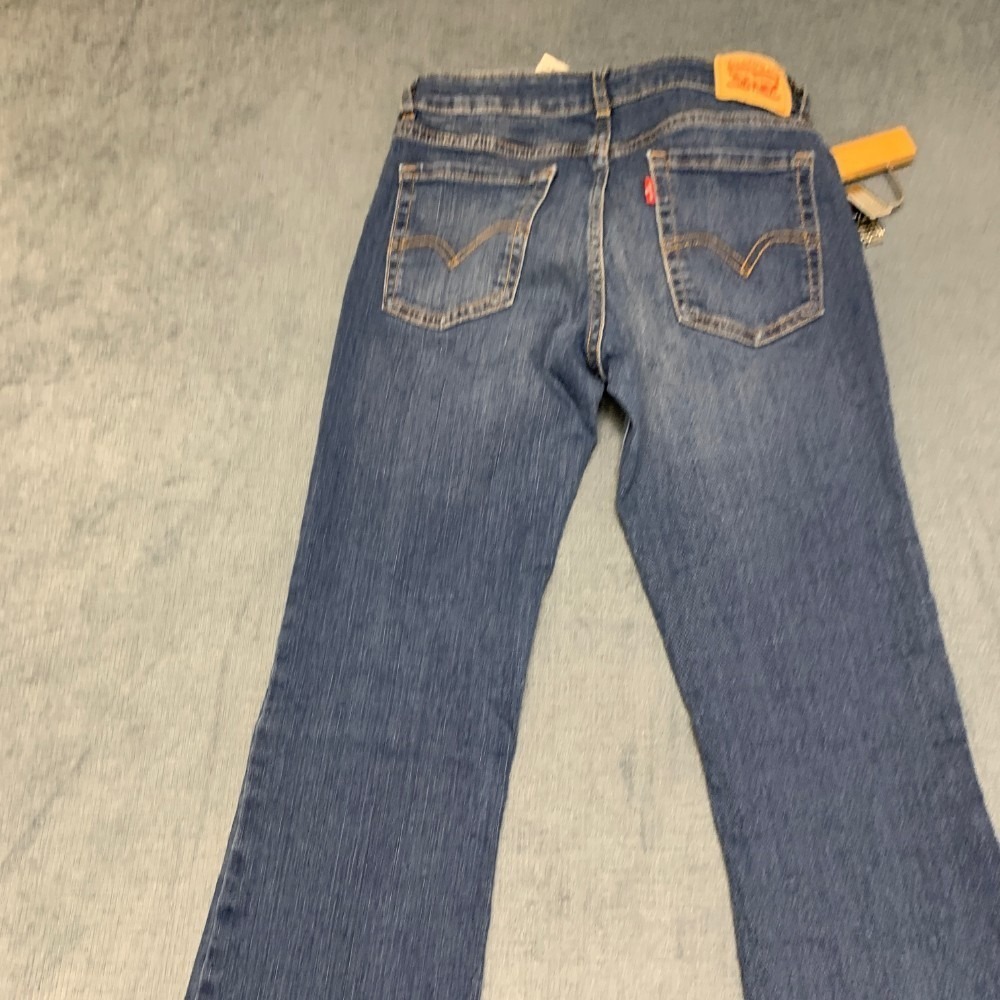 Levi's Regular Rise Flare Jeans Womens 16 Blue Whiskering Denim Cotton Stretch - Picture 5 of 16